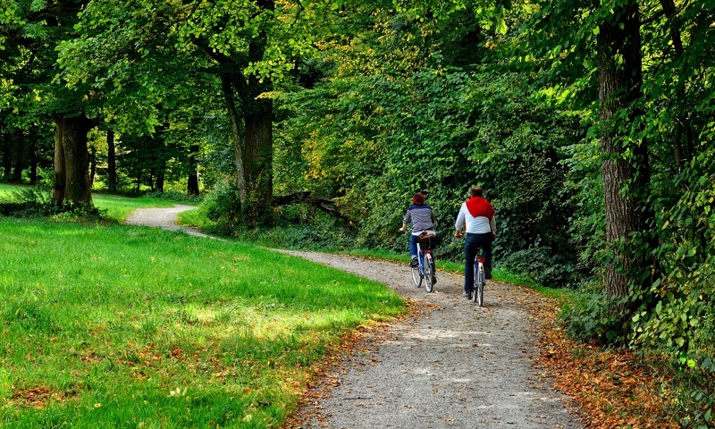 fietsers met een fietsarrangement in Nederland