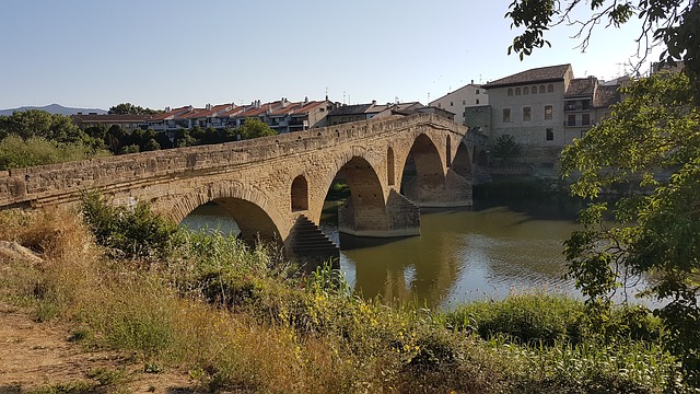 puente de la reina camino