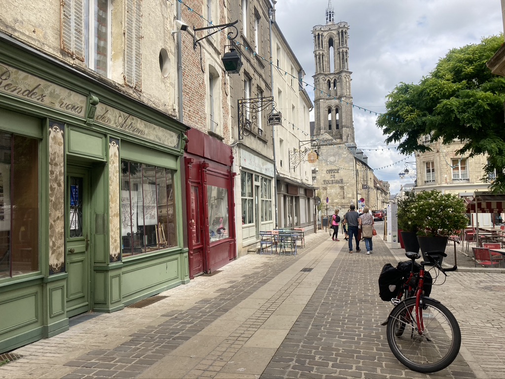 Laon Fietsen naar Parijs