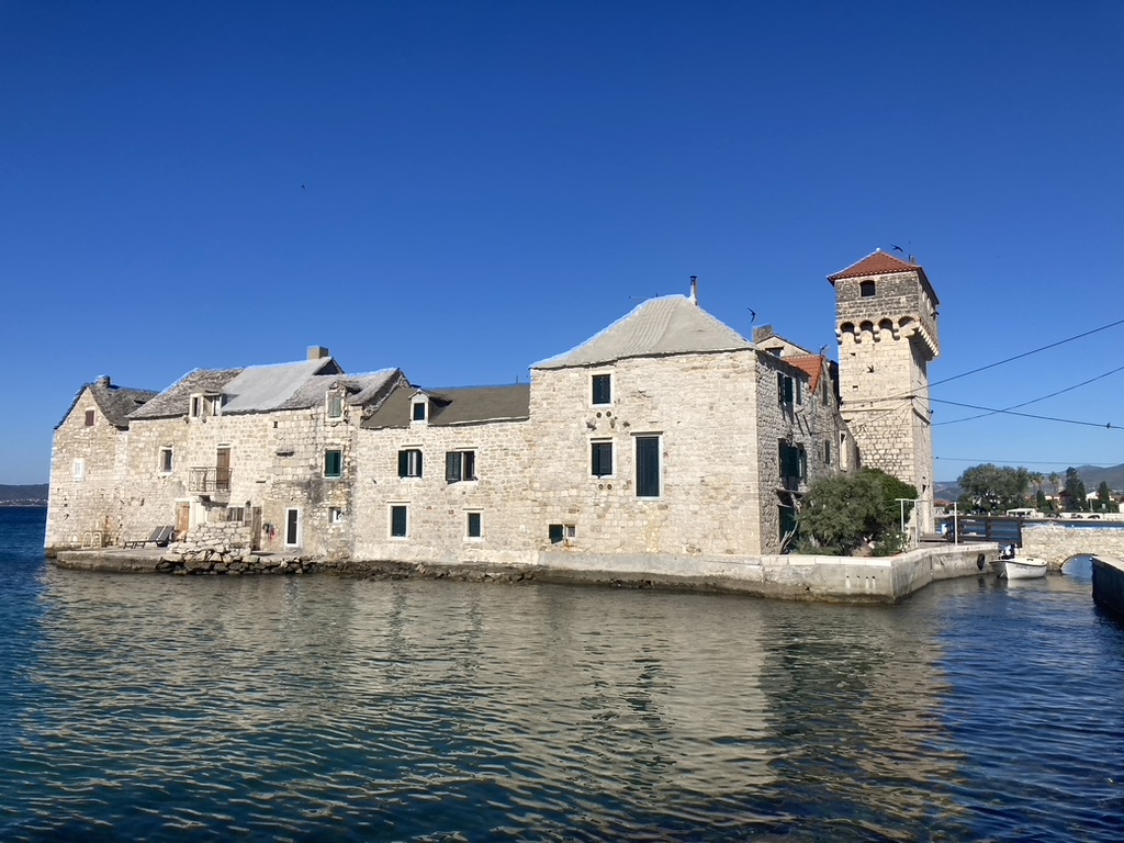 Kastela Gomilica