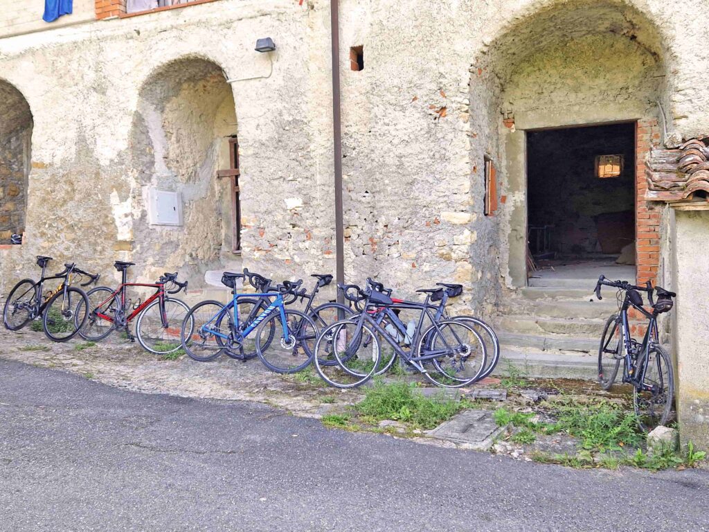 Fietsen bij de accommodatie van Fietsen in Toscane